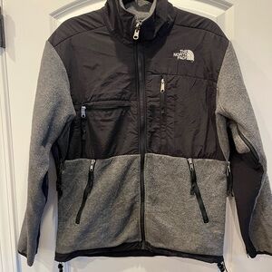 The North Face Men's Black and Gray Performance Jacket Size Small
